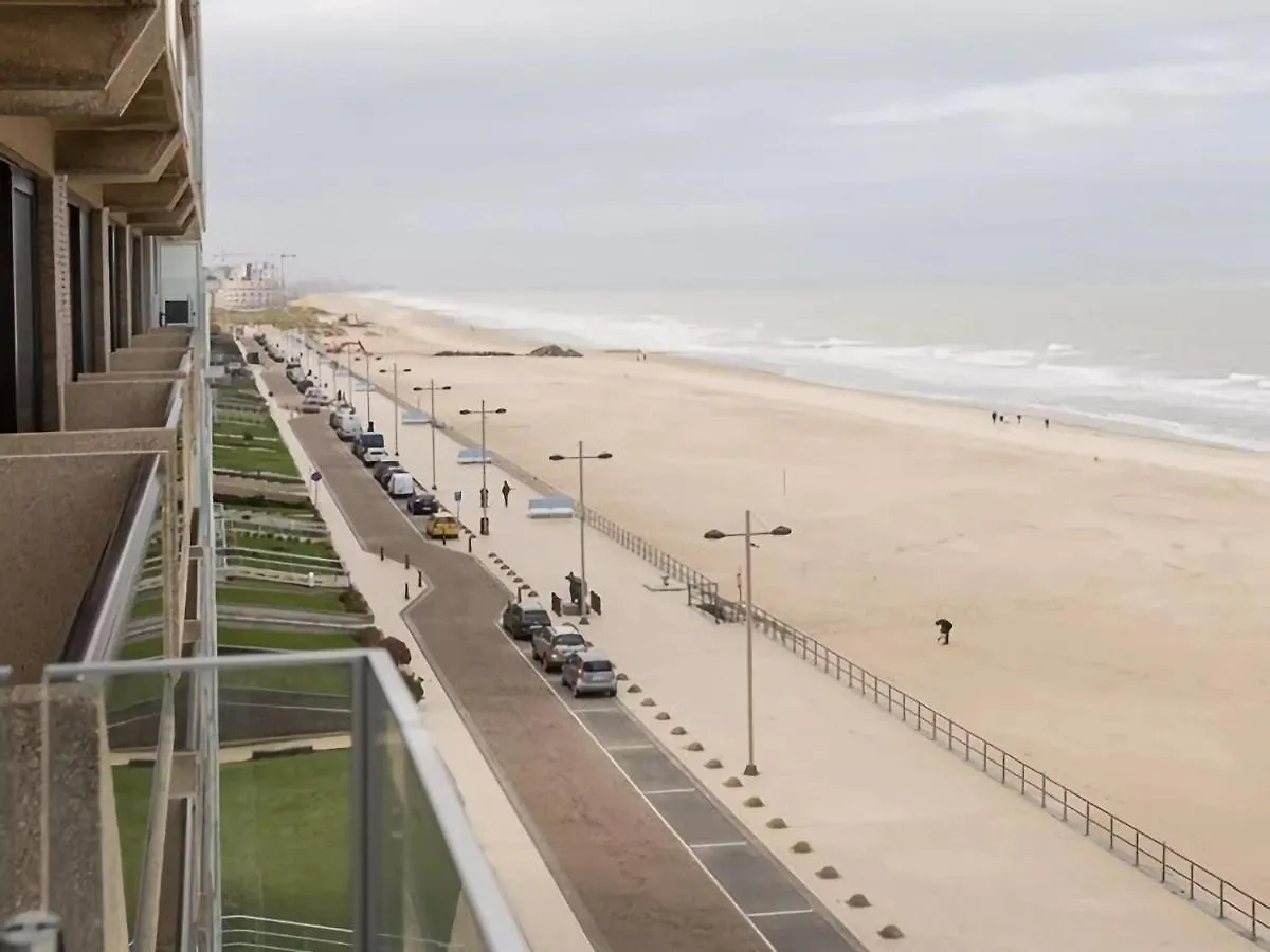 Apartment Canberra With Top Location On The Dike Middelkerke