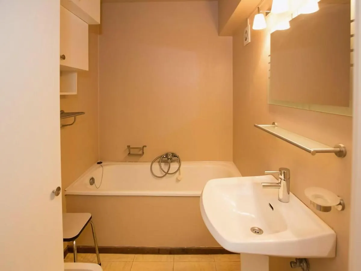 Canberra With Top Location On The Dike Middelkerke Apartment